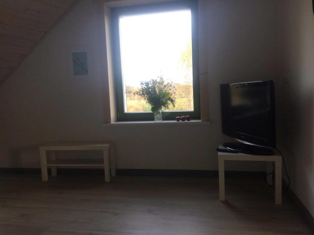 Chamedafne W Puszczy Kampinoskiej Brochów Habitación foto